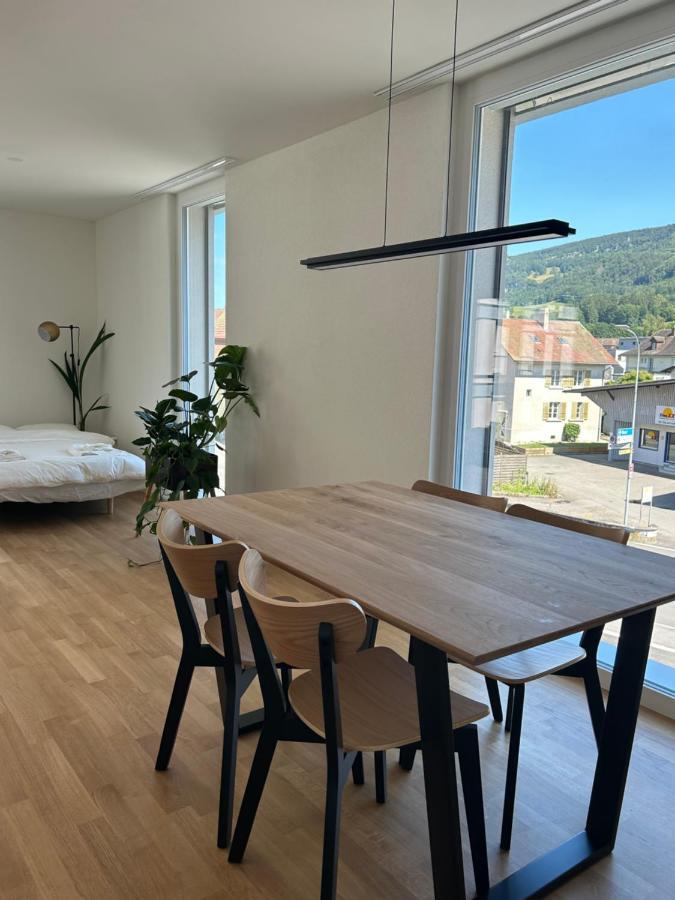 The R Apartment Passwang, Klima, Neu, Balkon, Parking Balsthal Extérieur photo